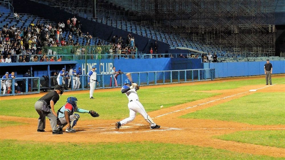 Sehenswürdigkeiten in Havanna: Der Besuch eines Baseball-Spiels